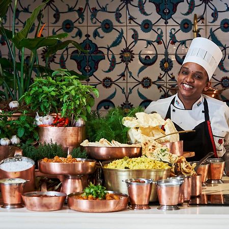 Hotel The Oyster Box Umhlanga Rocks Esterno foto Indian cuisine